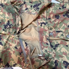 ミリタリー　迷彩　服①の画像