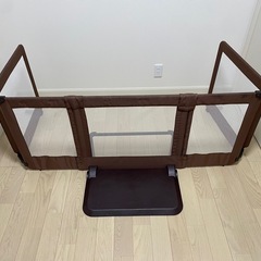 ベビーゲート　ベビーフェンス
