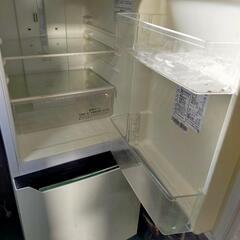 Hisense

 2ドア冷凍冷蔵庫


HR-D1302 2018年製の画像