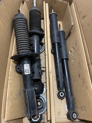 商品名: スズキ純正 ZC33S スイフトスポーツ サスペンション サス ショック サスキット(スプリング除く)