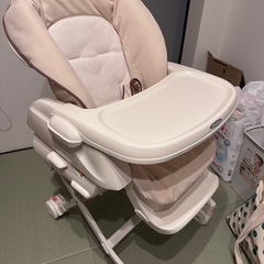 コンビ　ベビーチェアの画像