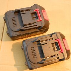 夢グループ　コードレス洗浄機用　バッテリー2個　+　充電アダプタ　付属パーツの画像