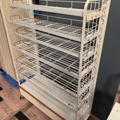 業務用ラックの画像