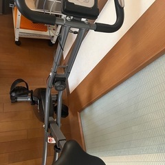 エアロバイク フィットネスバイクの画像