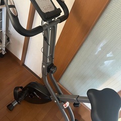 エアロバイク フィットネスバイクの画像