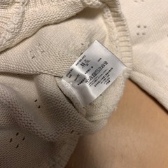 さくらんぼニットロンパースの画像