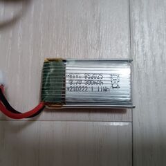 手のひらサイズのミニドローンの画像