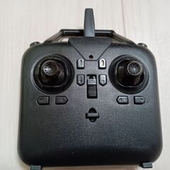 手のひらサイズのミニドローンの画像