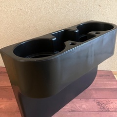 【お譲り先決まりました】プラスチック製カップホルダー