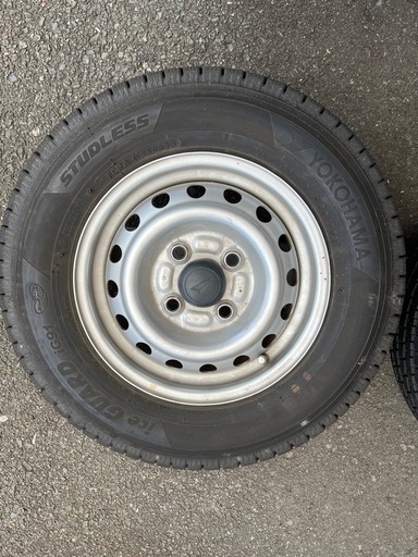 お話し中 ヨコハマ
 スタッドレスタイヤ 純正ホイル付き✨良品✨