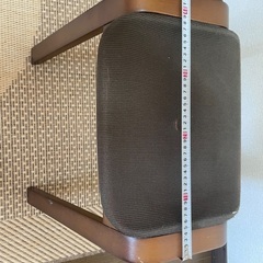 木製スツールの画像