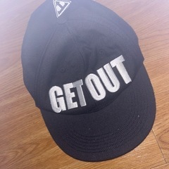 GET INTOのキャップ差し上げます。