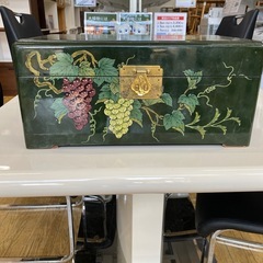1/18値下げしました🚢シノワズリ🚢ジュエリーボックス ケース 小物入れ 葡萄柄🍇アクセサリー アンティーク ベルベット レトロ ケース 整理箱 塗物　NO.1760Fの画像