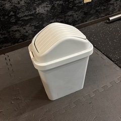 【引き渡し決定】ミニゴミ箱