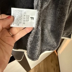 値下げ　コニー抱っこ紐　防寒ケープの画像