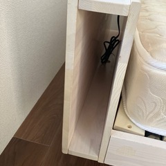 《受け渡し完了》コンセント、収納付きシングルベットの画像