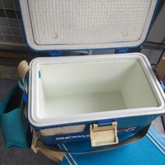 古いえび撒き用のクーラーボックス