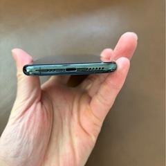 【値下げ不可・取りに来てくださる方限定】iPhone 11 Pro 256GB ミッドナイトグリーンの画像