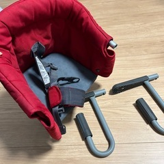 イングリッシーナ　ベビーチェア　テーブルチェア　離乳食の画像