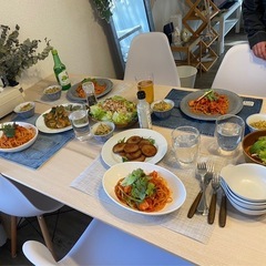 【早いもの勝ち】ダイニングテーブル椅子4脚セットの画像