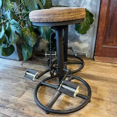 【無料】カウンターチェア　2脚セットの画像