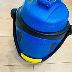 サーモス　保冷　水筒　　　大型