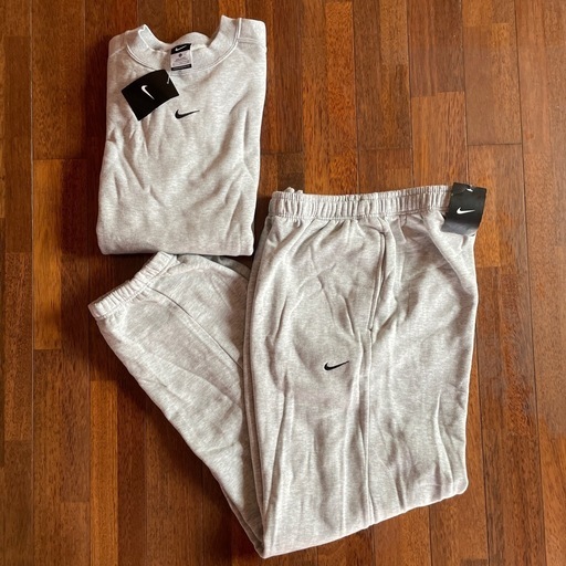 ★NIKE★ジャージセットアップ　グレー
