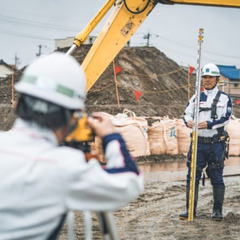 ▼正社員：土木工事の施工管理【未経験OK】▼賞与は異例の５ヶ月分！頑張りはしっかり還元します◎未経験から施工管理１級へ！キャリアアップを全力応援！年間休日１２０日！地元で腰を据えて働きたい方への画像