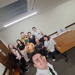 英会話を教えています！！