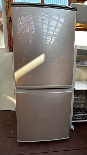 冷蔵庫　2ドア シャープ　137L SJ-PD14Y-N 2014年製