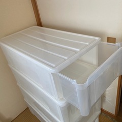 クリアーケース　衣装ケース　1個