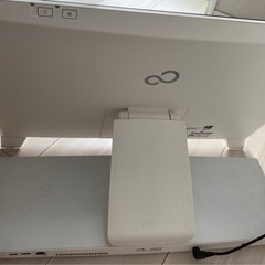 富士通 一体型デスクトップパソコン デスクトップPC Core i7の画像