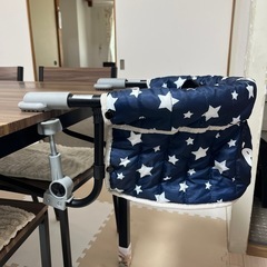 テーブルチェアの画像