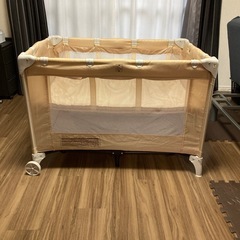 ベビーベッド折り畳み式　ベージュ　ナイロン