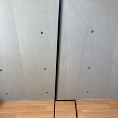 ハンガーラックの画像