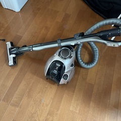 掃除機　差し上げます。