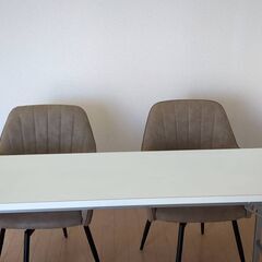 購入者様予約済　直接引取大歓迎★愛知県名古屋市★お渡し場所は金山駅徒歩2分★美品★折り畳み会議机４つの画像