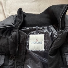 MONCLER(モンクレール)　黒 ダウンジャケットの画像