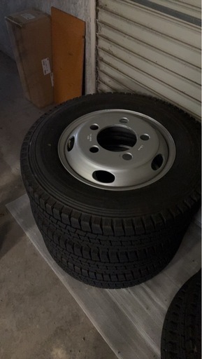 スタッドレスタイヤ⚫︎6本セット⚫︎195/85R16　　　　