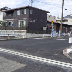 ▼正社員：土木施工管理【未経験OK】▼ 年間休日115日＆社用車通勤OKで働きやすさ◎ 未経験から現場を任されるまでをサポート！安心の3年育成プラン◎ 頑張りはしっかり還元！面談や査定で加算実績も◎の画像