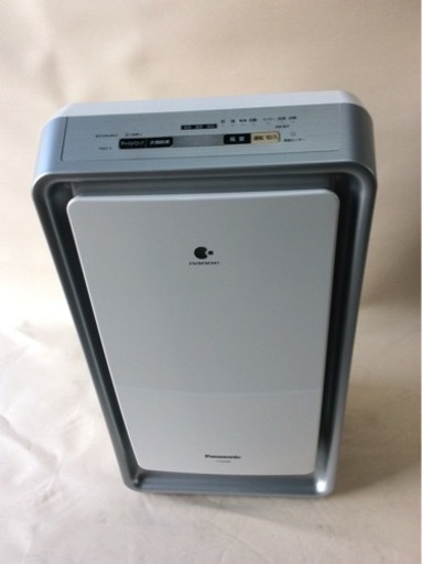 Panasonic 加湿空気清浄機 F-VXP40 2017年製の中古品です。TI010802
