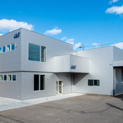 ▼正社員：建築施工管理【未経験OK】▼ 年間休日115日＆社用車通勤OKで働きやすさ◎ 未経験から現場を任されるまでをサポート！安心の3年育成プラン◎ 頑張りはしっかり還元！面談や査定で加算実績も◎の画像