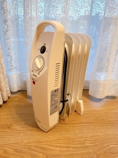 アイリスオーヤマ　ミニオイルヒーター