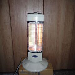 電気ストーブヒーター(SKJ-F705HM)の画像