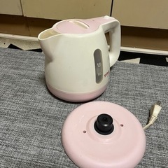 T-fal電気ポット APRECIA ピンクの画像