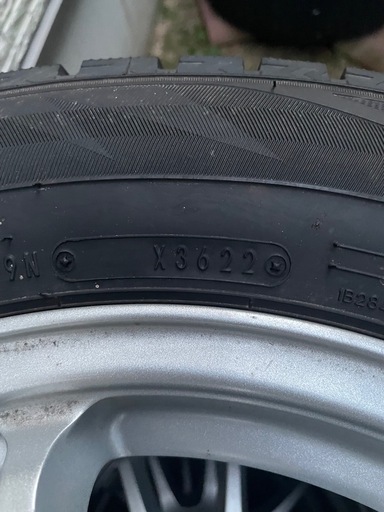 スタッドレス　4本セット195/65R15 22年製　