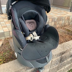 （受け渡し先決定）アップリカのチャイルドシート（新生児〜）