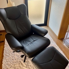 リクライニングパーソナルチェアの画像