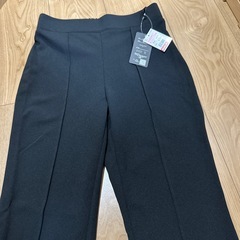 新品！ズボンMの画像