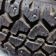 スパイクタイヤ165/80R13の画像